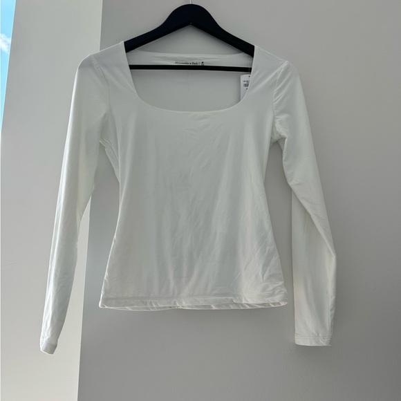 Abercrombie & Fitch Soft Matte Seamless Long Sleeve Tuckable Squareneck Top NWT - Picture 5 of 8